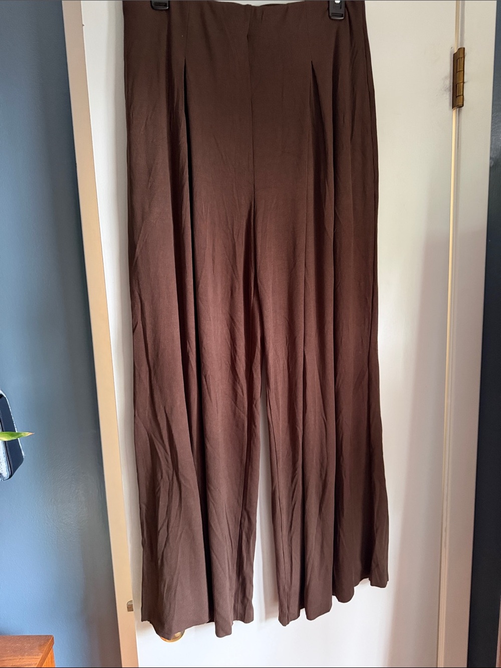 Everyday Wide-Leg Trousers in Chocolate Brown
